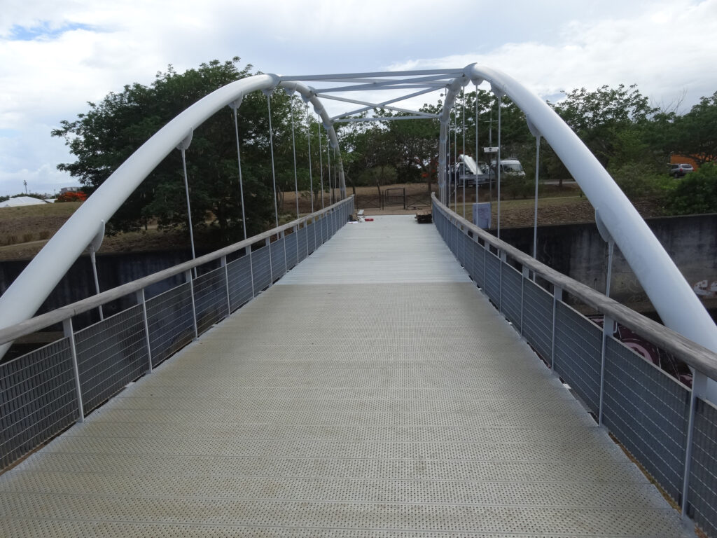 Passerelle du Cœur vert familialle à Saint-Denis